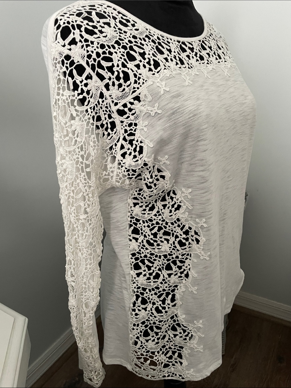 Sundance Ivory Crochet-Panel Long Sleeve Tee - Picture 2 of 7